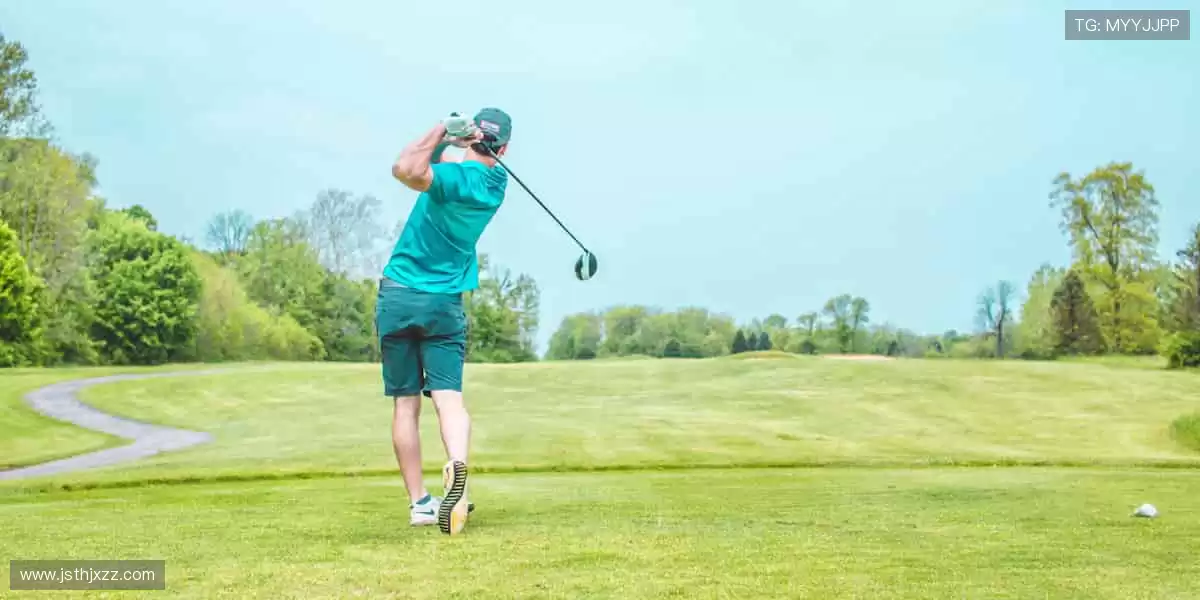 穿上热爱,⚽️ 用装备诠释你的体育态度,做球场最靓的崽!